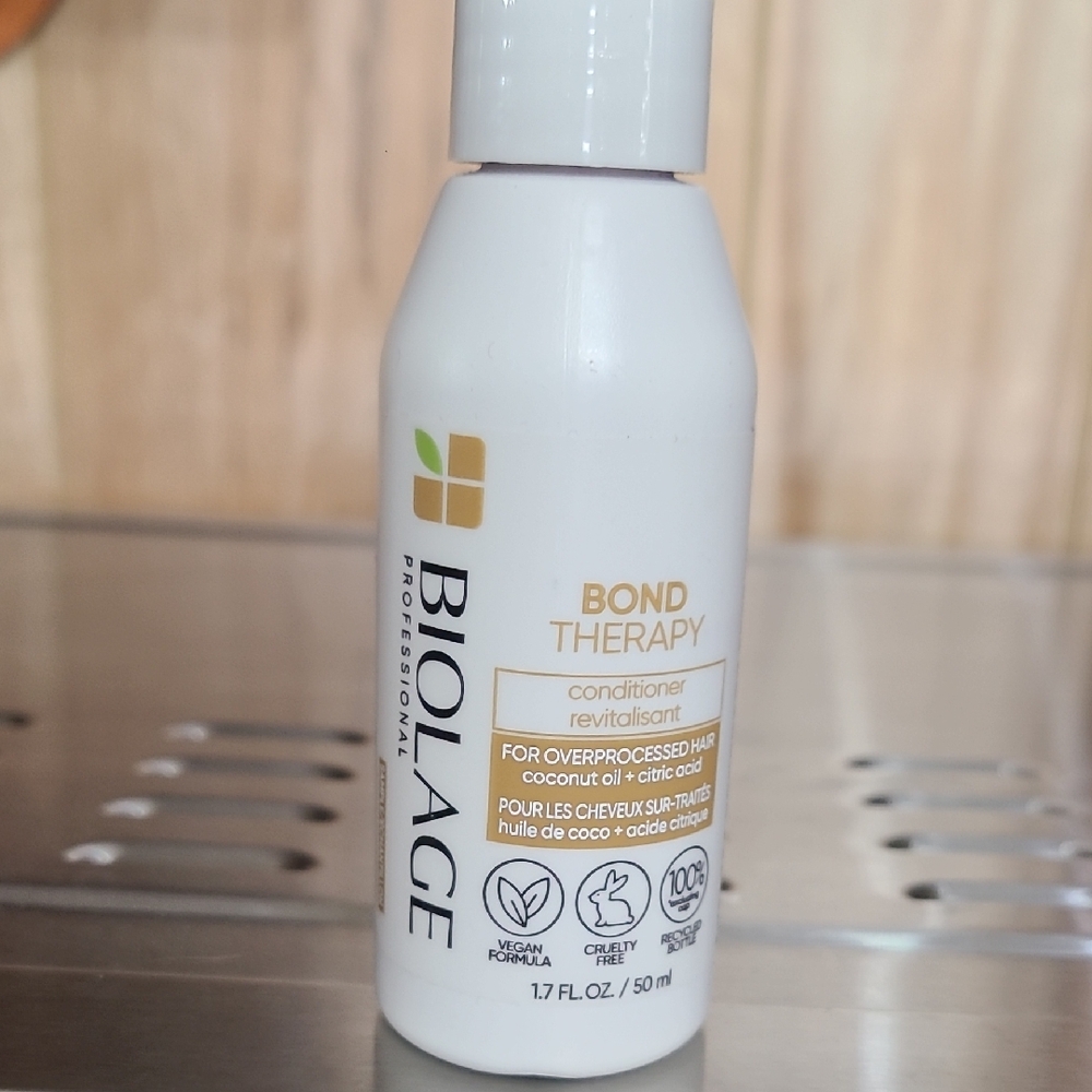 Biolage Bond Therapy Conditioner - White & Gold Travel Size